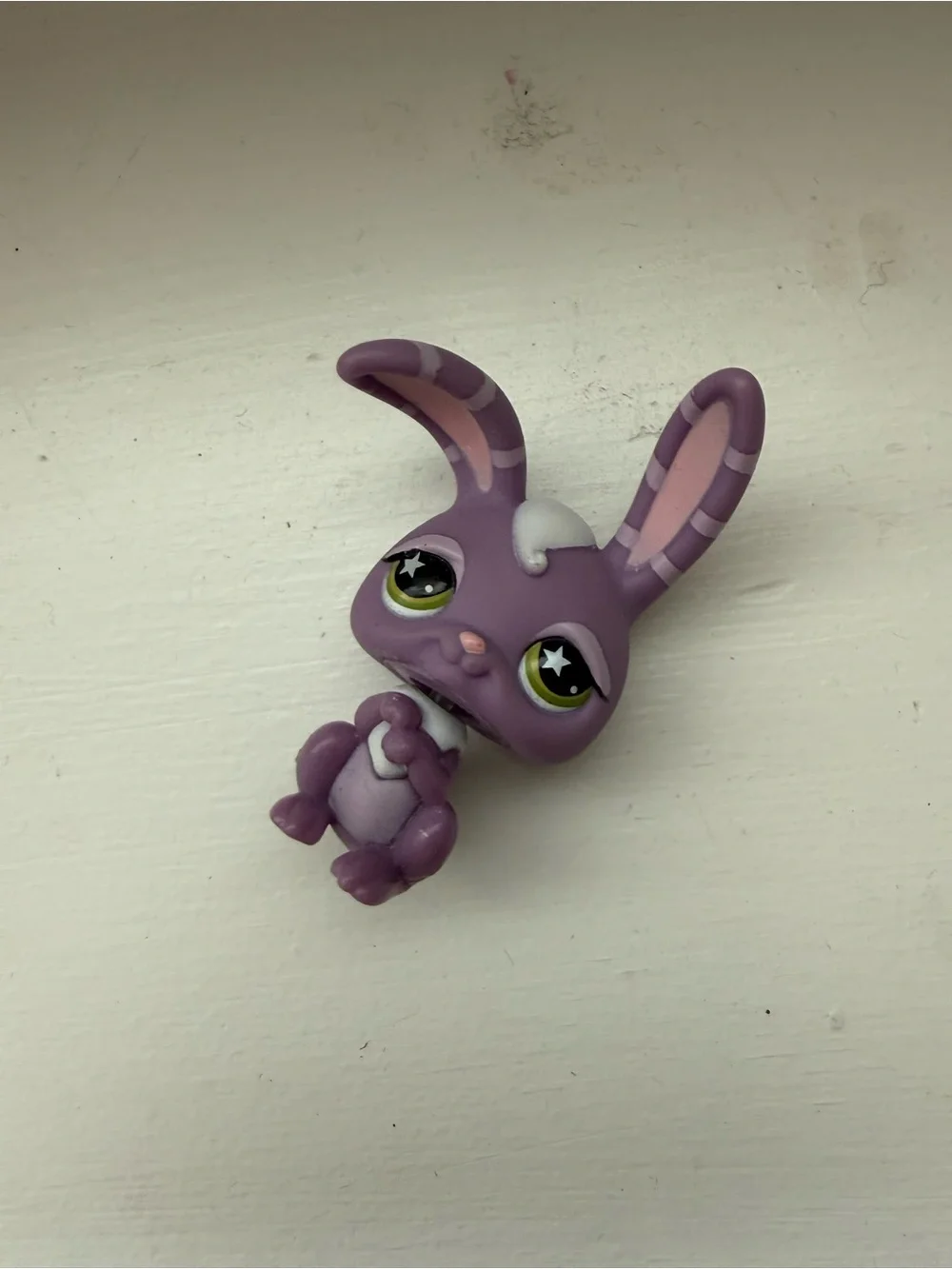 Hasbro Littlest Pet Shop #828 Purple Rabbit figure